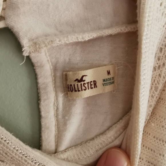 Holister lace top - Picture 3 of 3